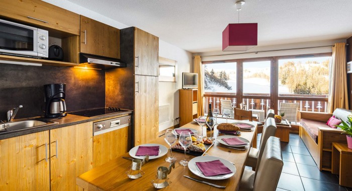 Les Chalets Edelweiss, La Plagne 1800 ski chalet, image 3